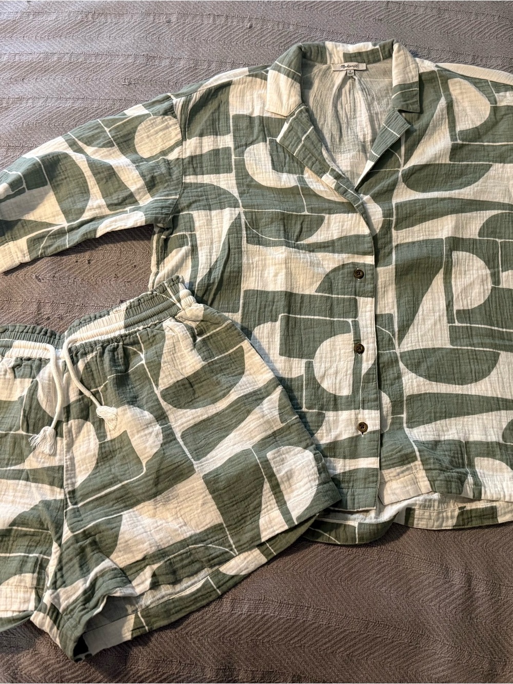 Madewell lightestspun in mod shapes Green & White Set M - Picture 2 of 5